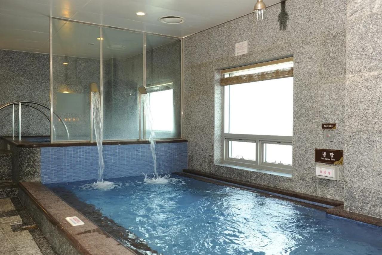 Pineridge Hotel Сокчо Екстериор снимка
