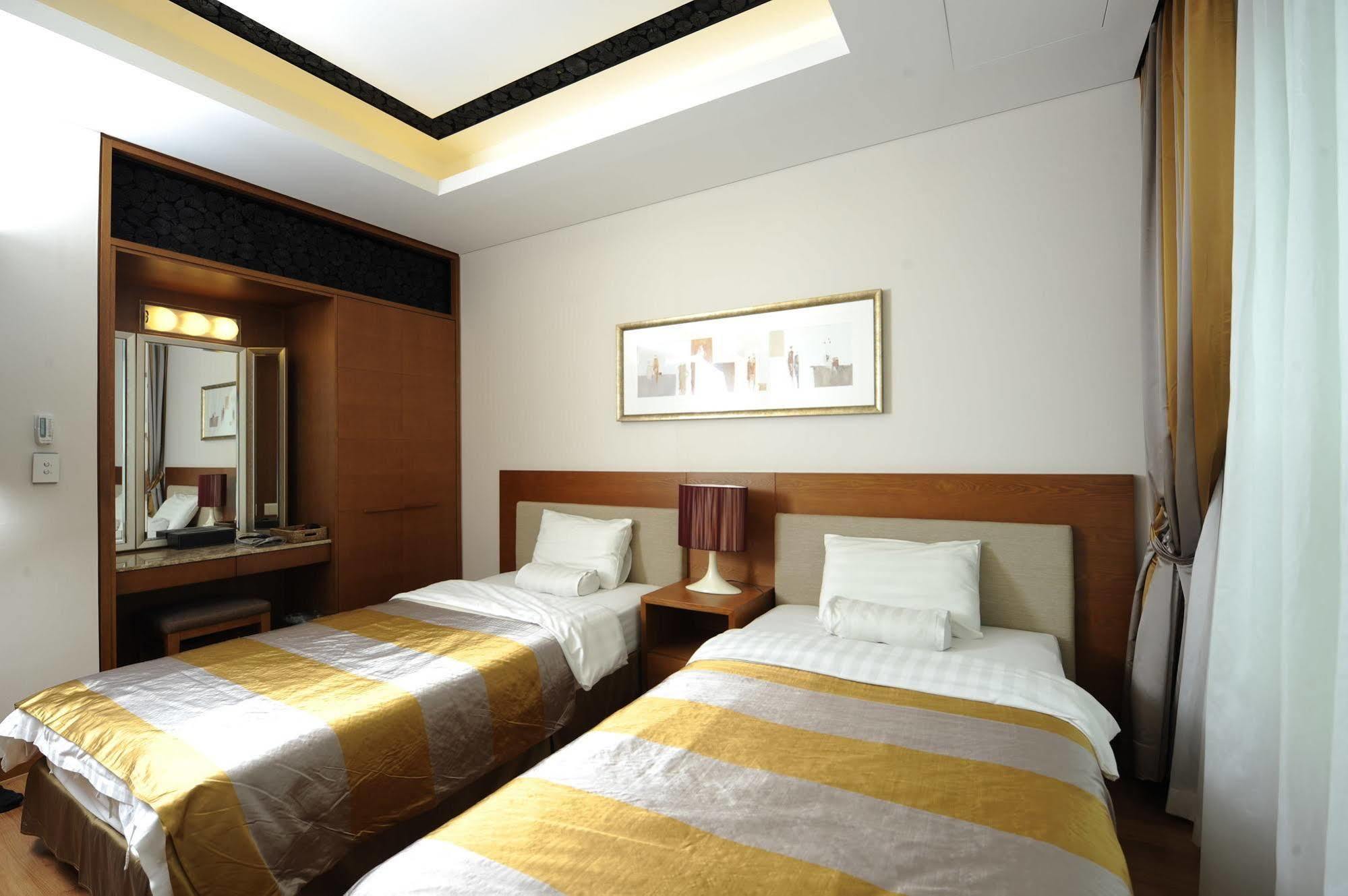 Pineridge Hotel Сокчо Екстериор снимка