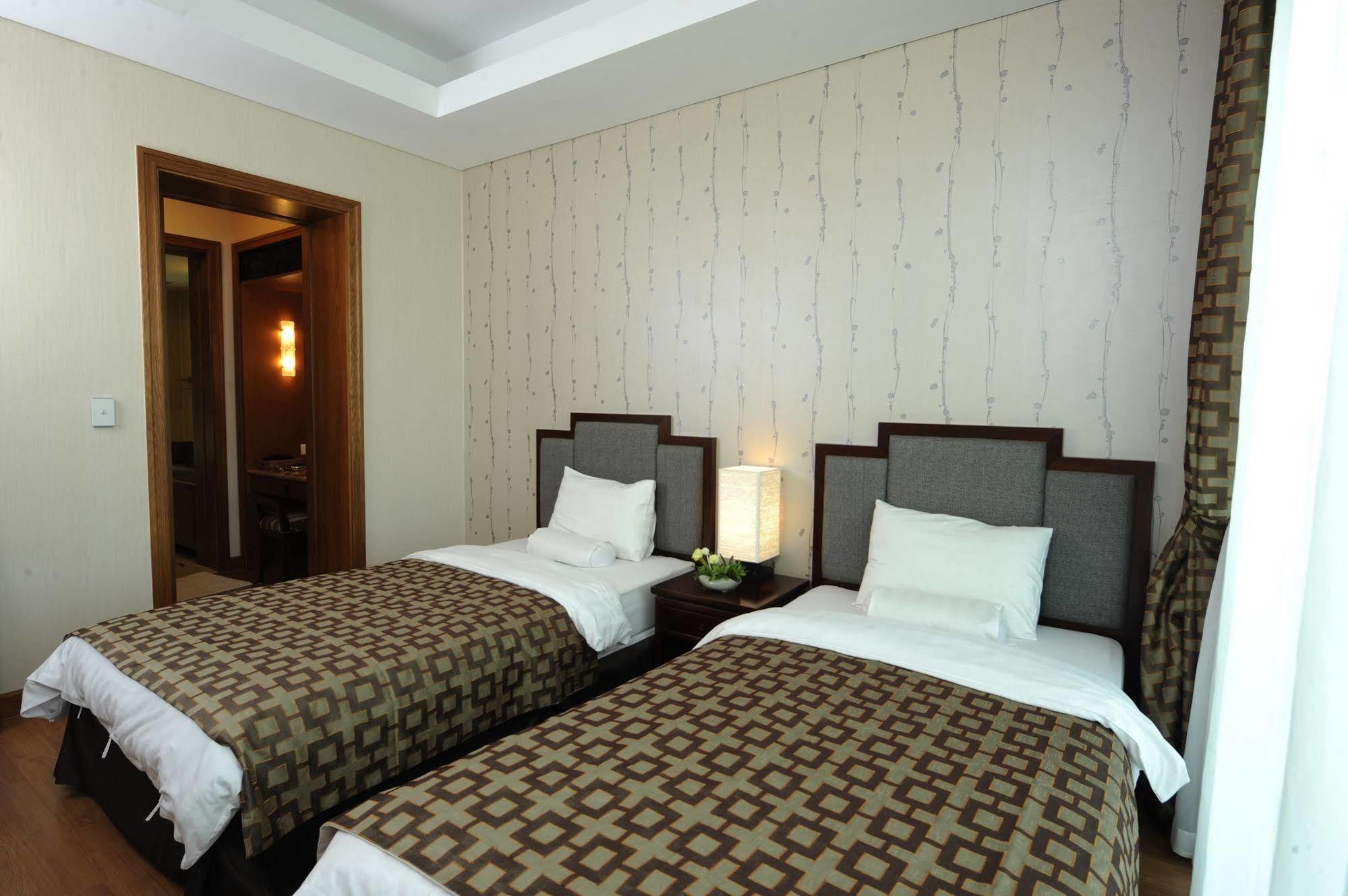 Pineridge Hotel Сокчо Екстериор снимка